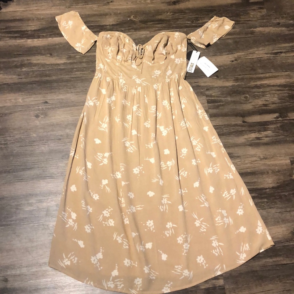 Amuse society- Regency MIDI Woven -Latte dress